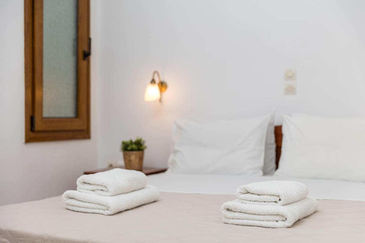 Aqua Naxos Apartments & Suites Agios Prokopios  Esterno foto