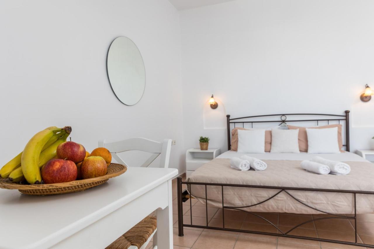 Aqua Naxos Apartments & Suites Agios Prokopios  Esterno foto